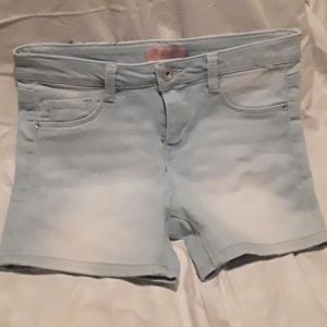 Denim light wash Jean shorts